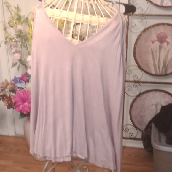 Beige Feminine Tank Top - Picture 5 of 8